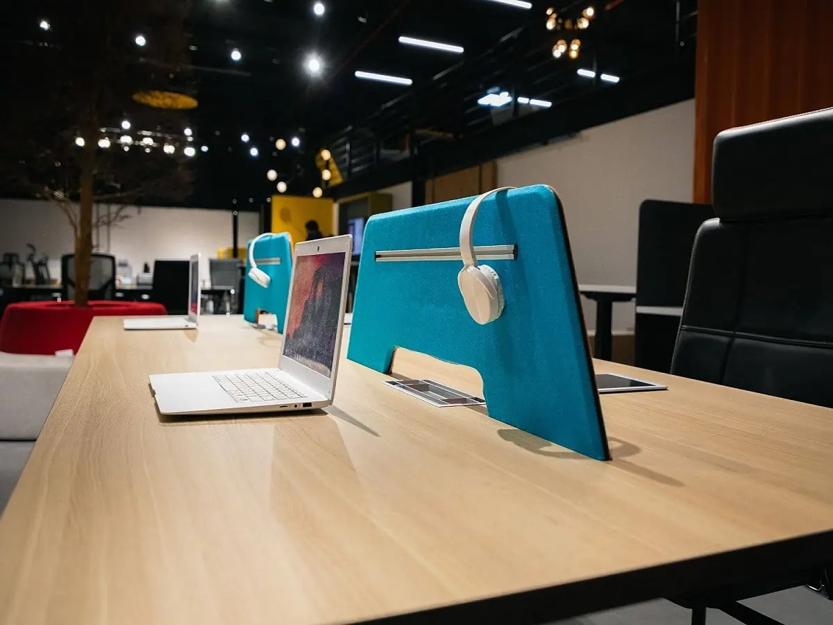 reliable furniture supplier in Delhi